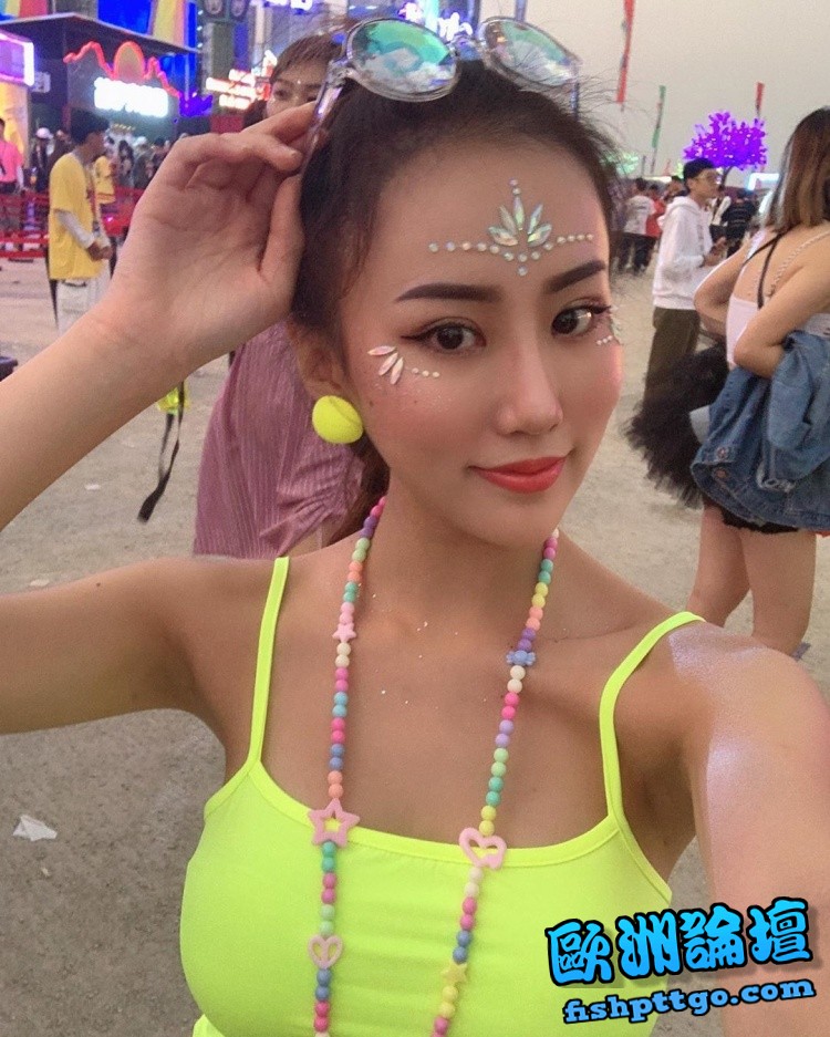 南部來的醫學系妹子！「身材就像豔陽一樣火熱」 - 唯美正妹牆 - 歐洲論壇